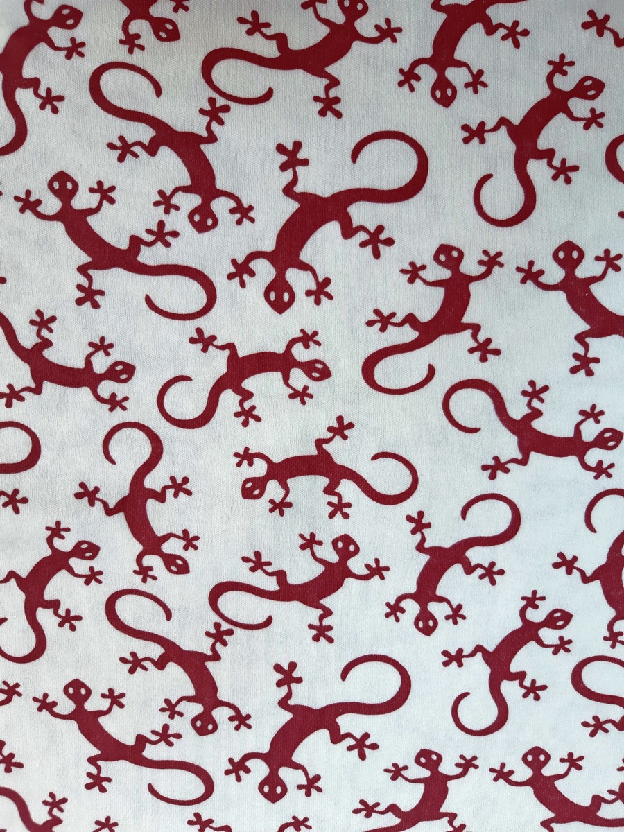 Kertenkele knitted fabric print design